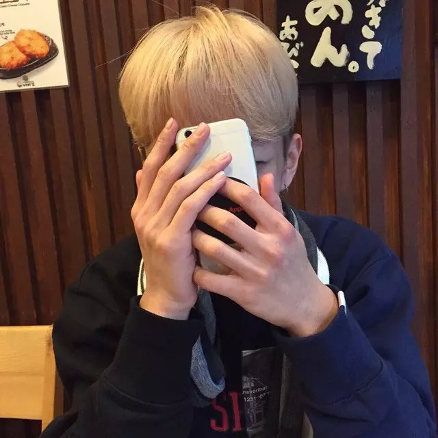 潘妮荣淑