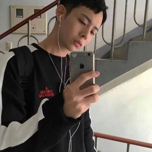 袁可曼媚
