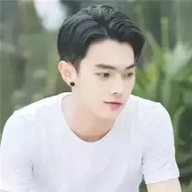 尹彬松舒